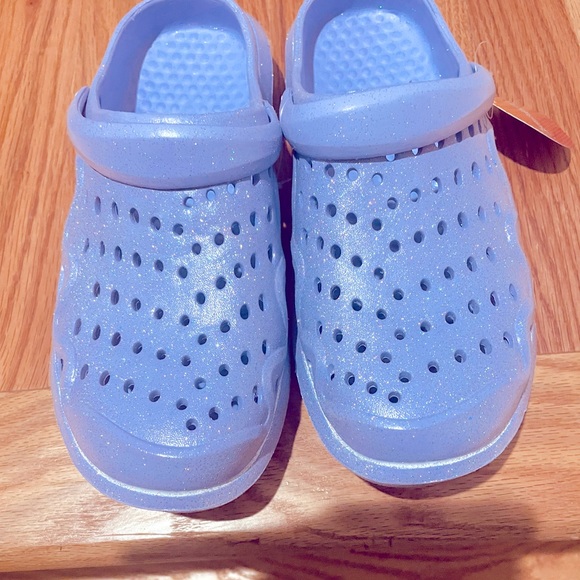 GARDEN CLOGS - Picture 2 of 3